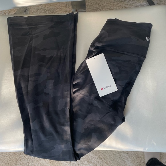 lululemon groove pant - Picture 4 of 5